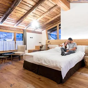 Отель Curt Di Clement Eco Mobility, Тирано